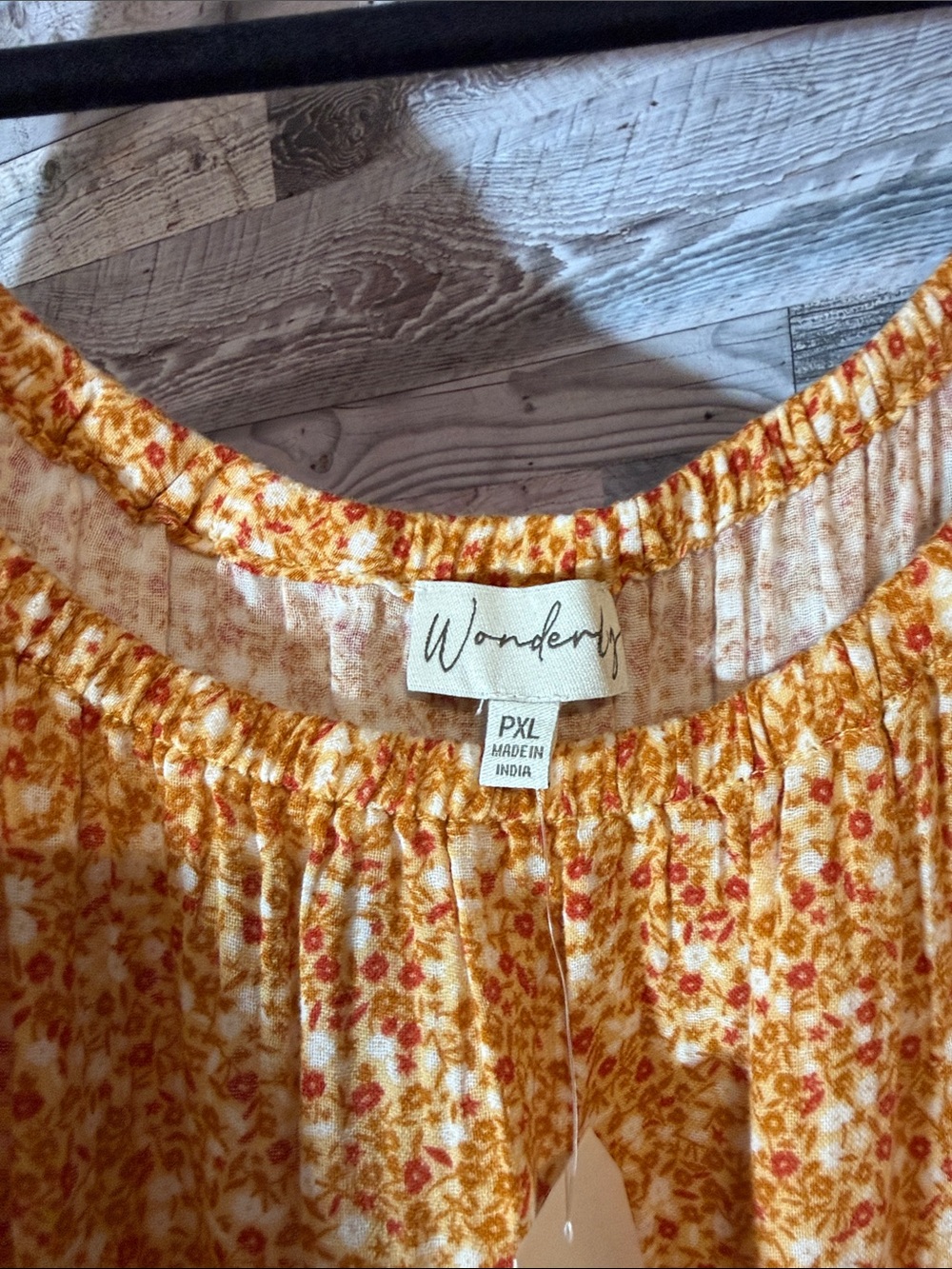 NWT! Wonderly
Petite Flutter Sleeve Printed Dress - Picture 5 of 7